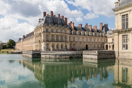 chateau fontainebleau free admission paris