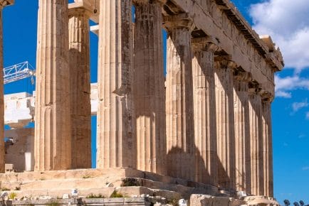 best way to visit greece cheaply