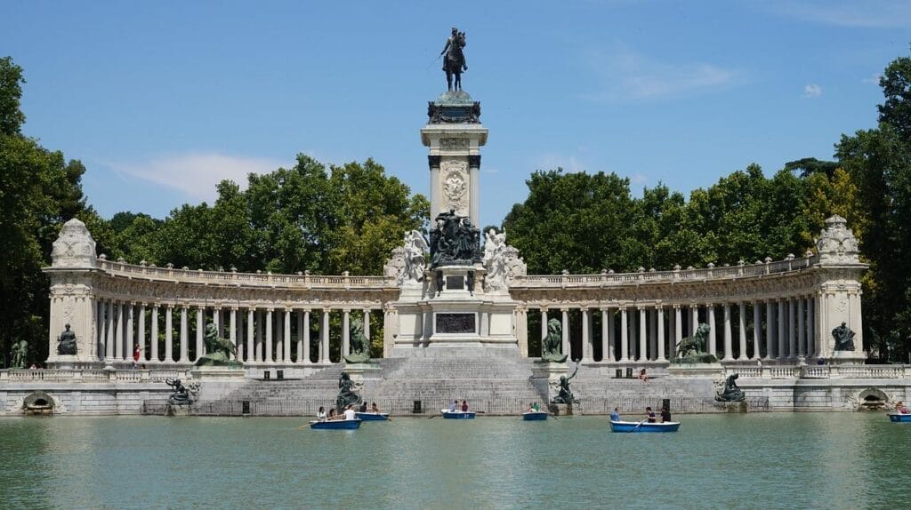 popular tourist park for activity events in downtown madrid spain